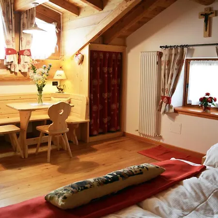 Cozy Apartment Near The Colosseum Central Rome Aparthotel Rom