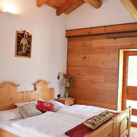 Cozy Apartment Near The Colosseum Central Rome
